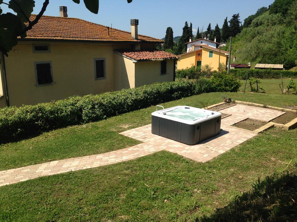 Podere Di Valli Santa Maria a Monte Bagian luar foto