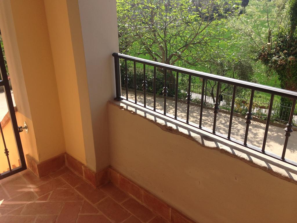 Podere Di Valli Santa Maria a Monte Bagian luar foto