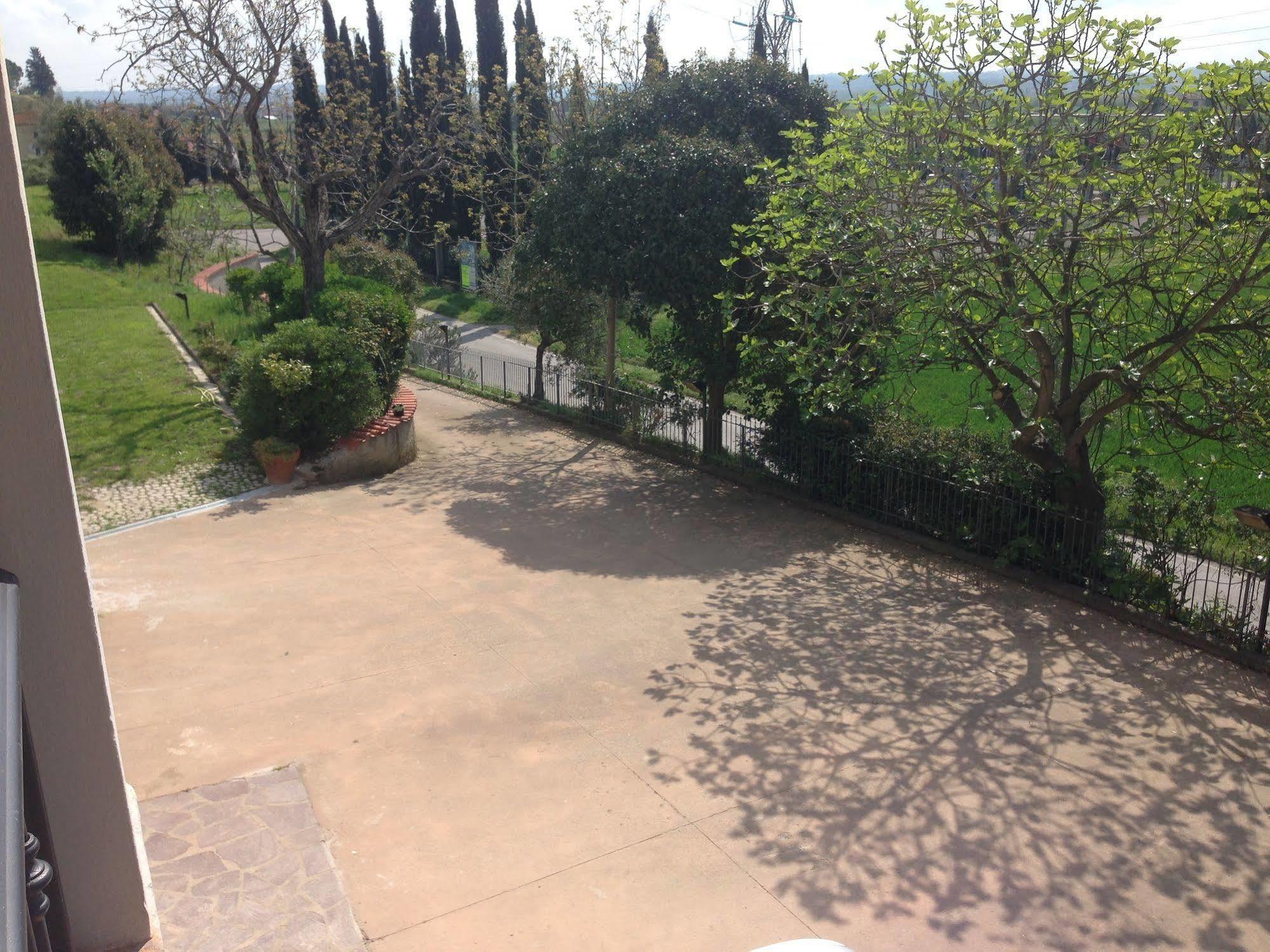 Podere Di Valli Santa Maria a Monte Bagian luar foto