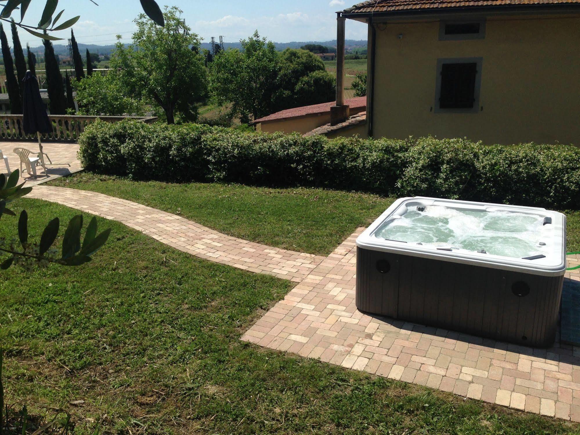Podere Di Valli Santa Maria a Monte Bagian luar foto